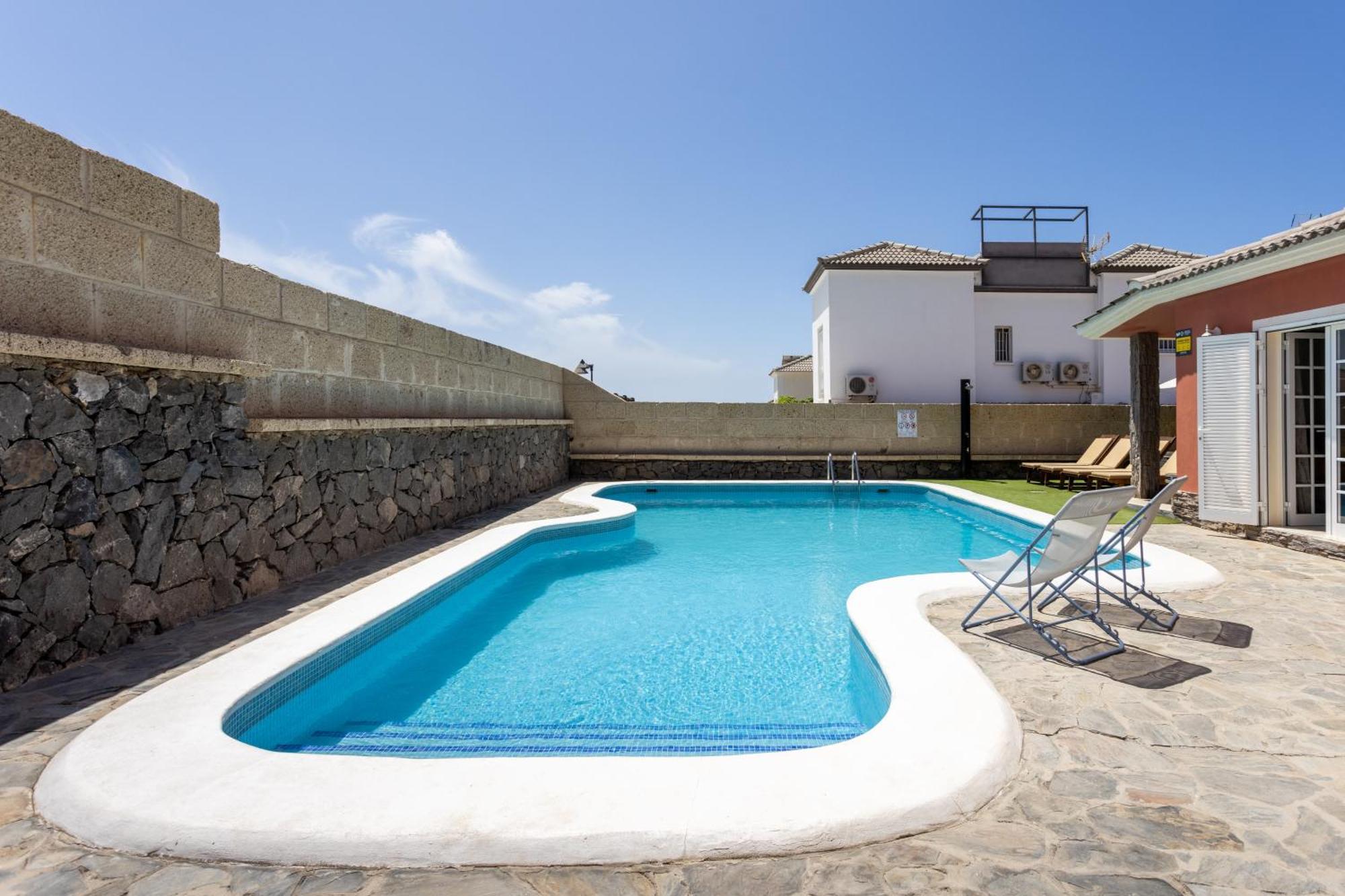 Villa Chloe Costa Adeje Tenerifesummervillas Giant Private Pool 11 Meters Long Luaran gambar