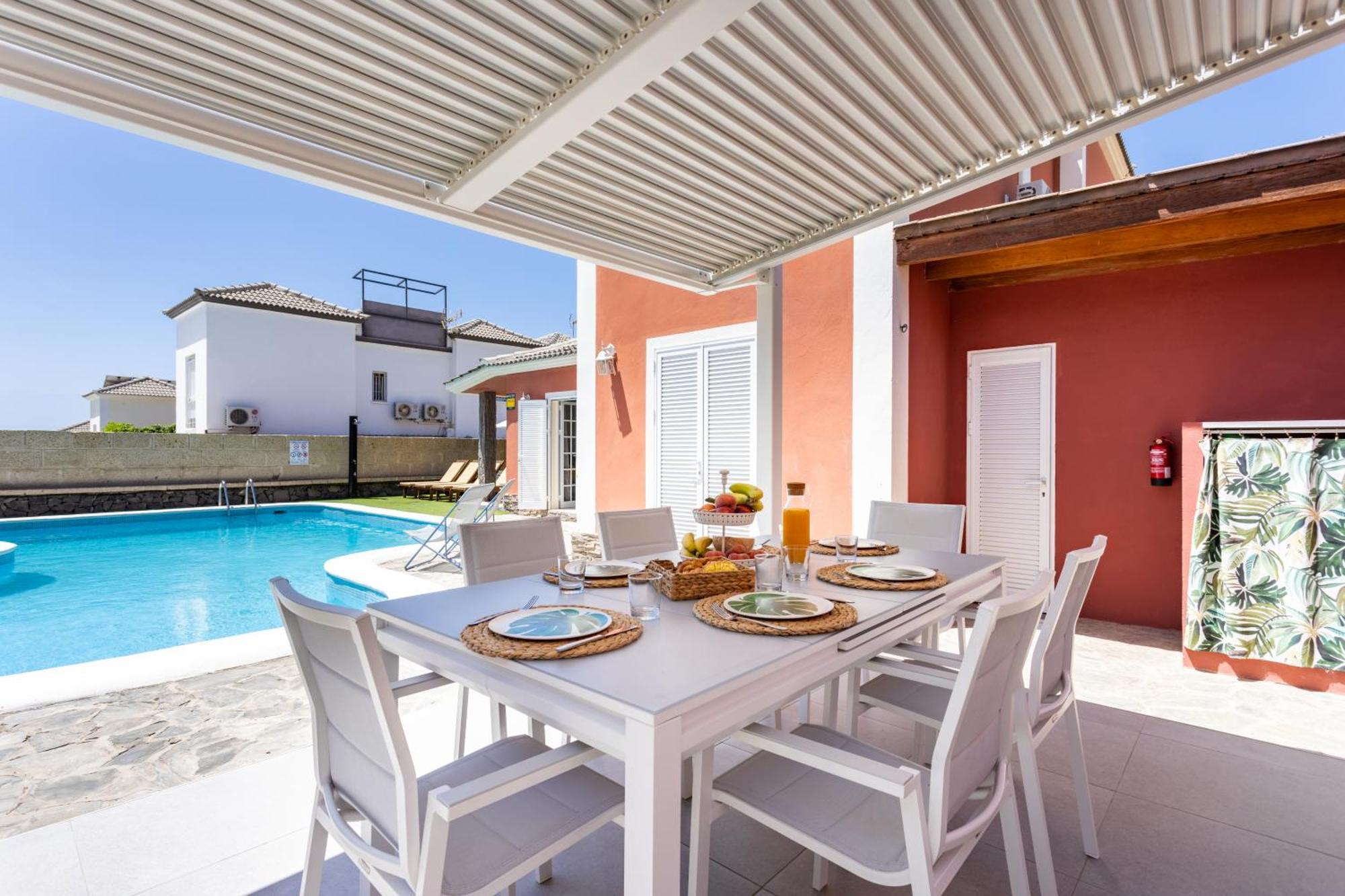 Villa Chloe Costa Adeje Tenerifesummervillas Giant Private Pool 11 Meters Long Luaran gambar